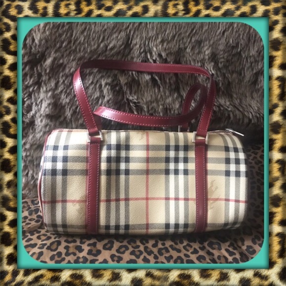 Burberry Handbags - 💥SPECIAL REDUCED PRICE! No offers FIRM✅👑AUTHENTIC Burberry Haymarket Bag